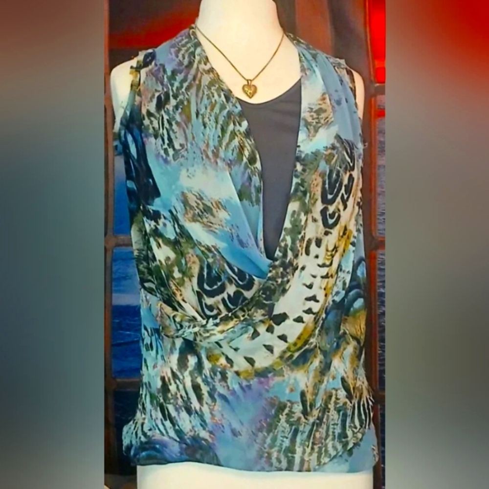Simply very Wang criss cross blue hues animal print sleeveless blouse